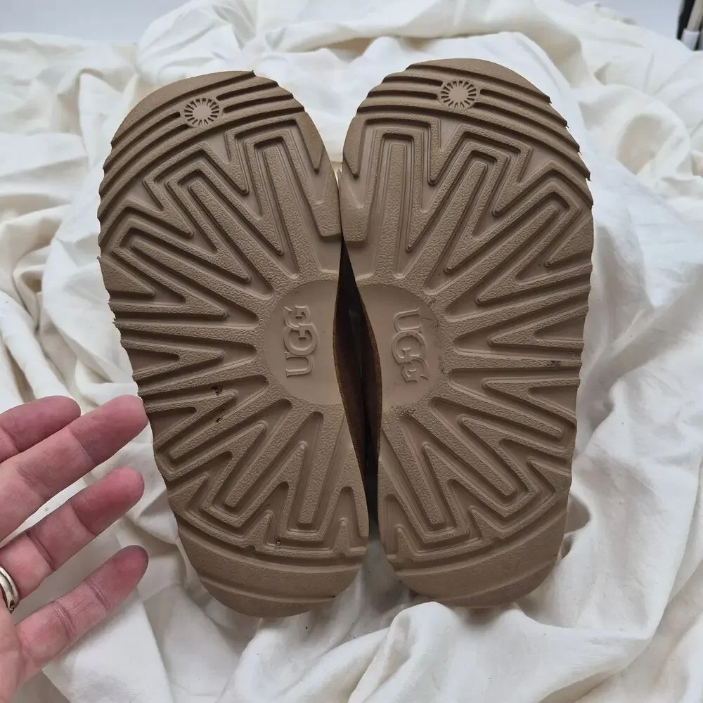 UGG Tasman II Slipper chestnut embroidered braid kids US Size 13